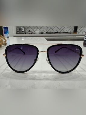 Quay Australia Black Aviator Sunglasses with Gradient Lenses